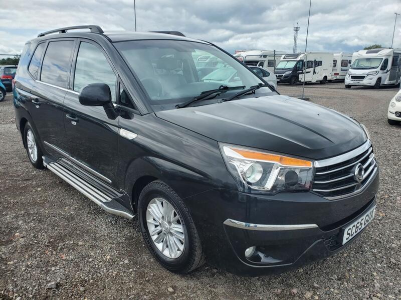 SSANGYONG TURISMO 2.2 D EX